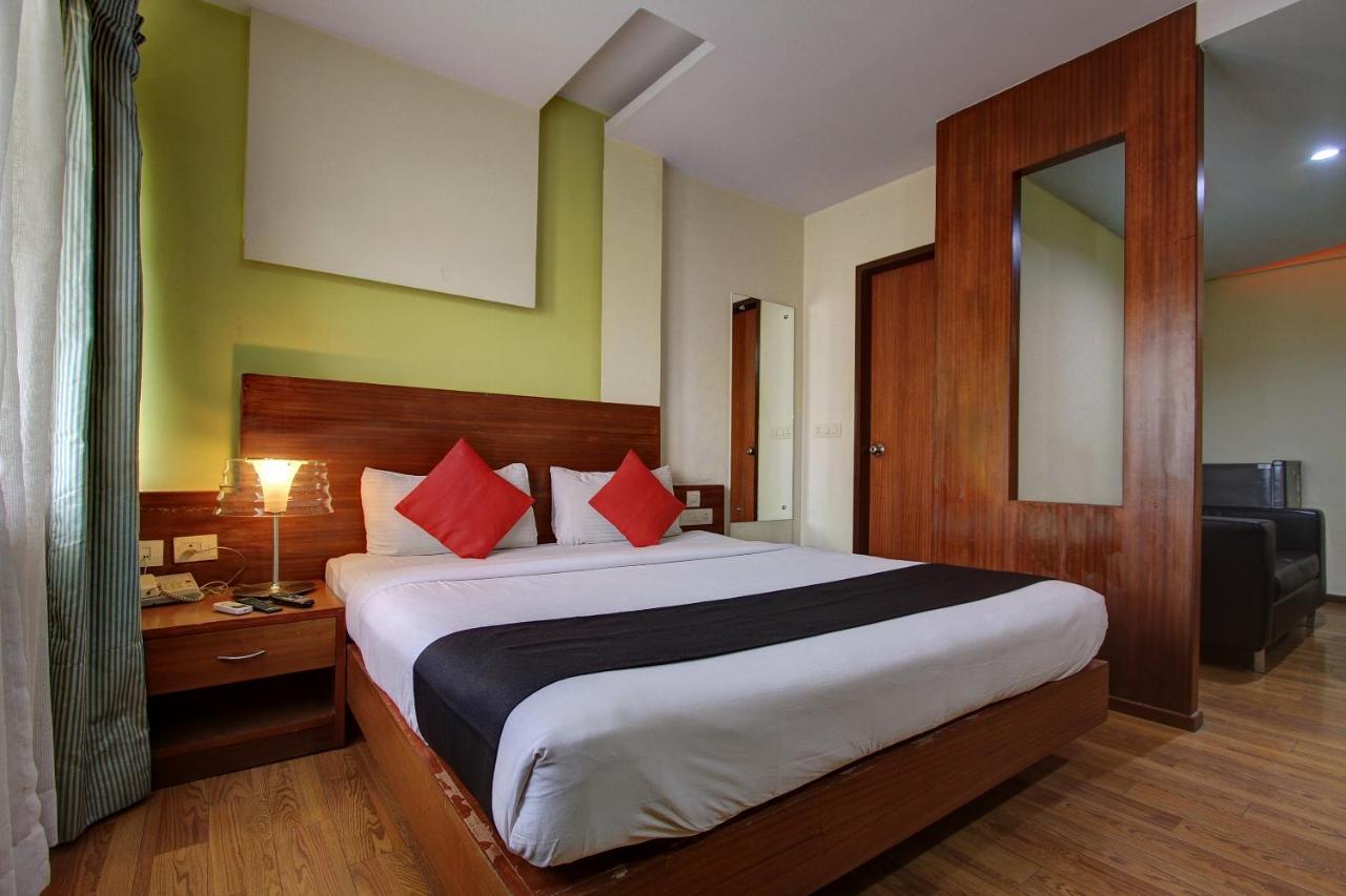 Capital O 80566 Hotel Mayank Bilāspur מראה חיצוני תמונה